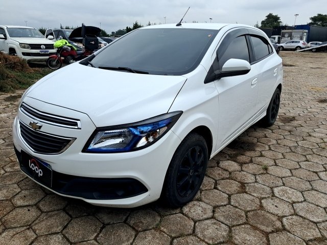 Veículo GM - Chevrolet Onix CHEVROLET ONIX 1.4MT LT 2016/2016 2016 em leilão