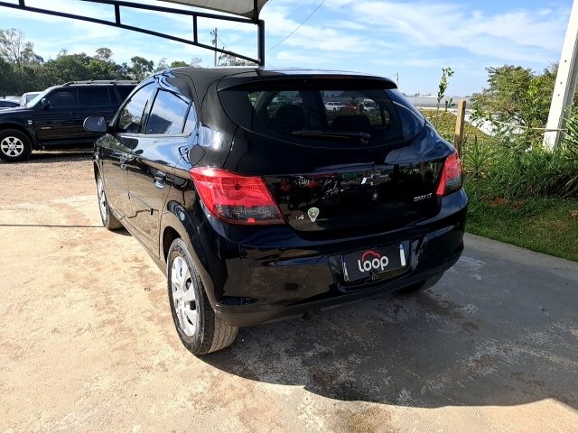 CHEVROLET ONIX 1.4MT LT Traseira Motorista