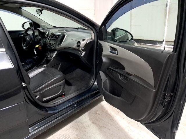 Vehicle_photo_9