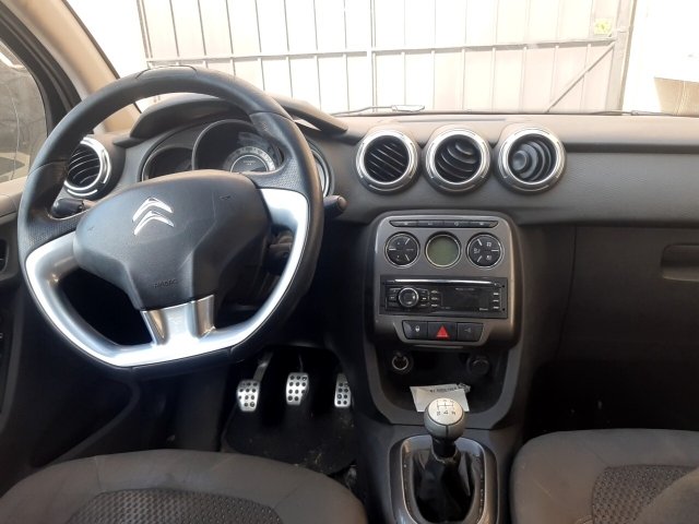Vehicle_photo_7