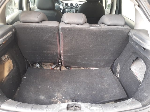 Vehicle_photo_12