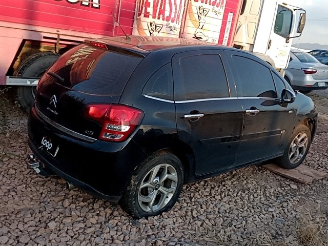 Vehicle_photo_4