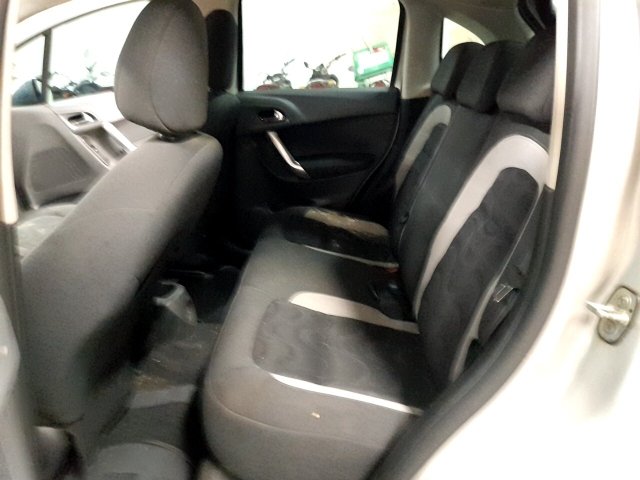 Vehicle_photo_10