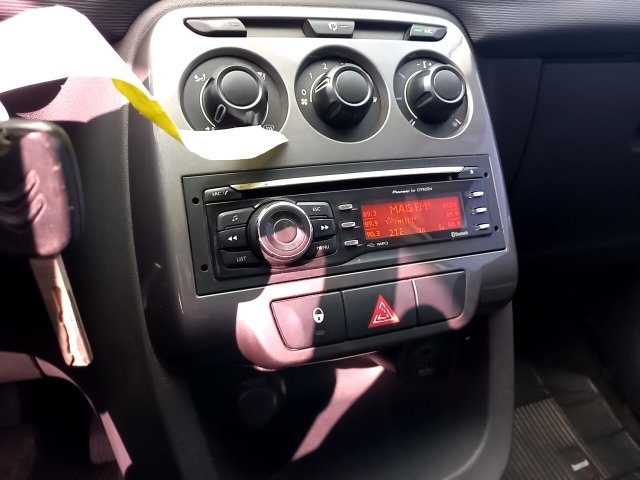 Vehicle_photo_6