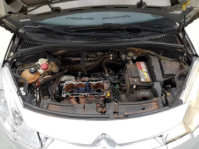 Vehicle_photo_12