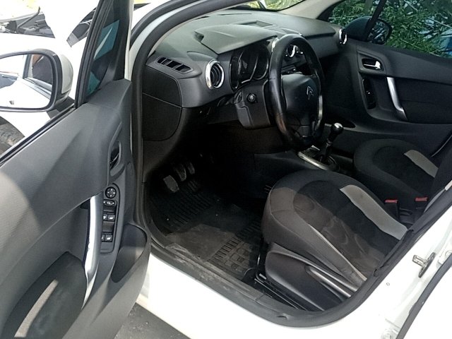 Vehicle_photo_8