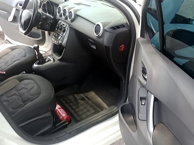 Vehicle_photo_9