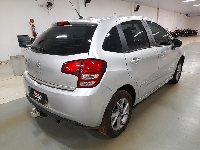 Vehicle_photo_4