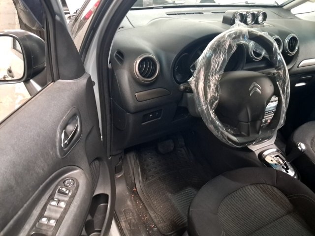 Vehicle_photo_8