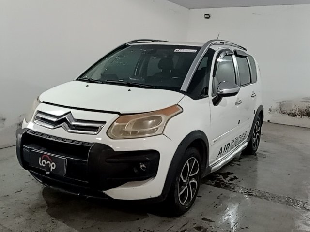 Veículo Peugeot C3 CITROEN C3 AIRCROSS EXCM 2011/2012 2012 em leilão