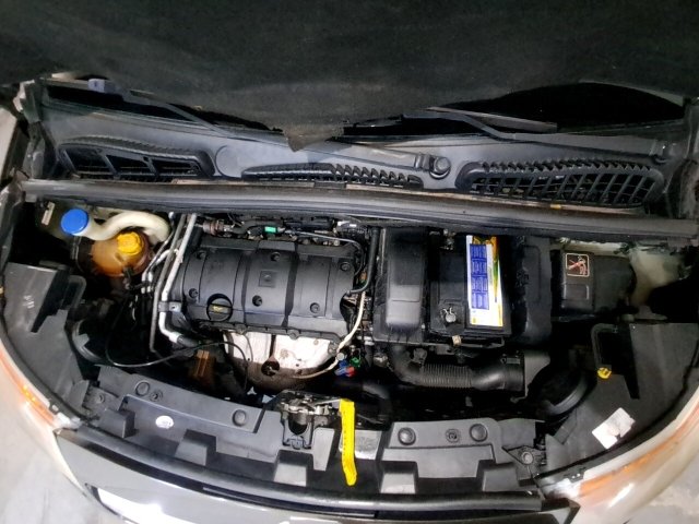 Vehicle_photo_12