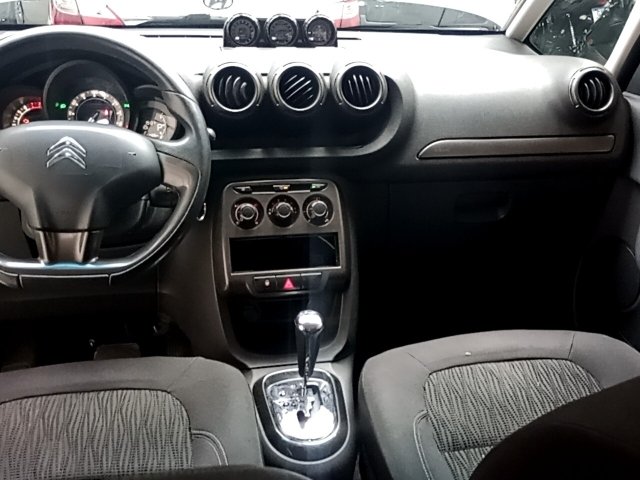Vehicle_photo_7