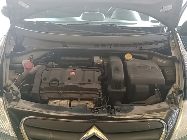 Vehicle_photo_12