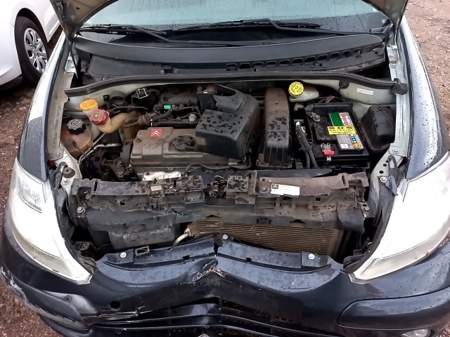 Vehicle_photo_12
