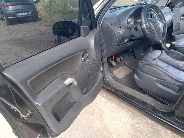 Vehicle_photo_12