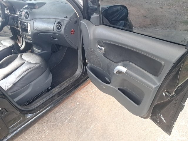 Vehicle_photo_6