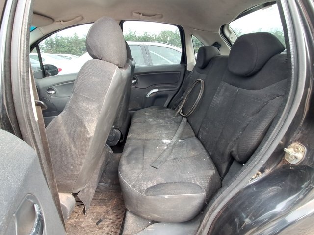 Vehicle_photo_13