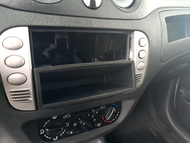 Vehicle_photo_6