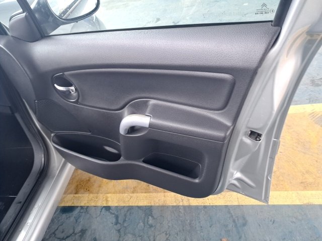 Vehicle_photo_9