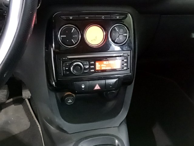 Vehicle_photo_6
