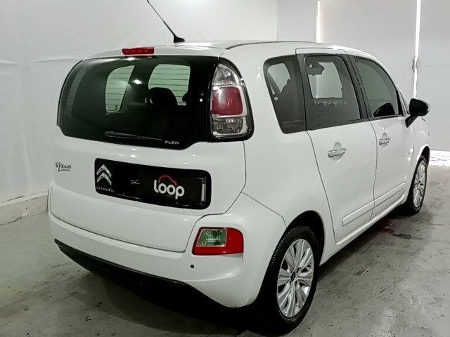Vehicle_photo_4