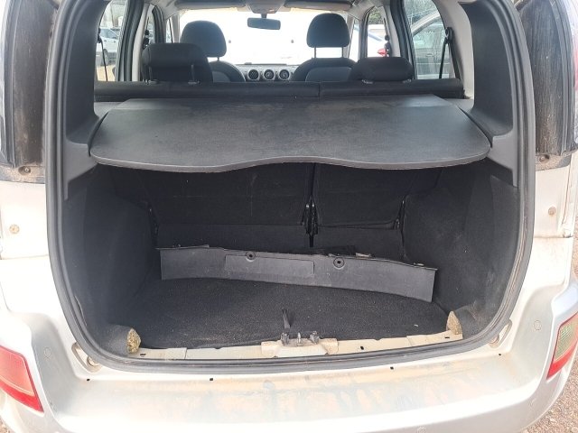 Vehicle_photo_9