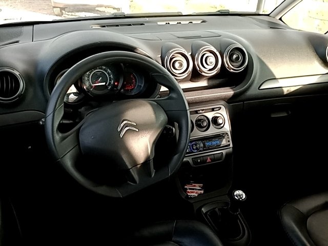 Vehicle_photo_7