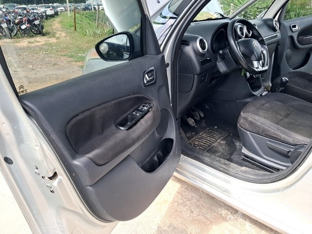 Vehicle_photo_13