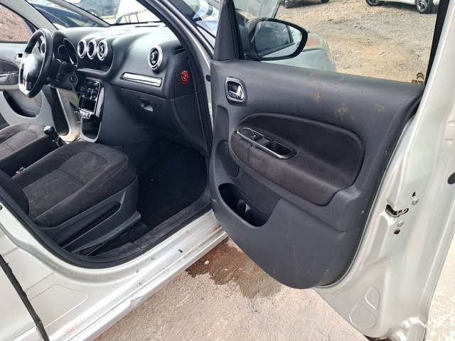 Vehicle_photo_8