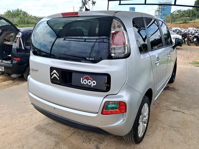 Vehicle_photo_4
