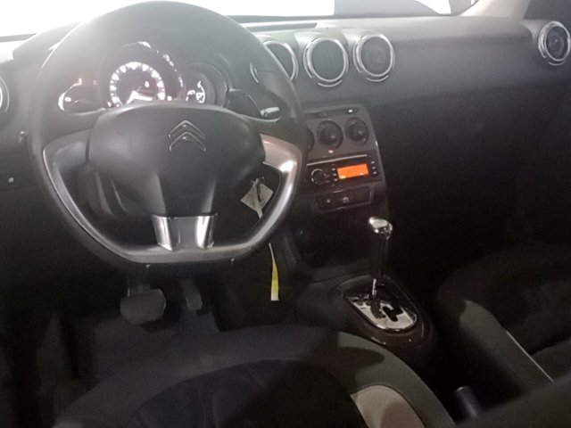Vehicle_photo_7