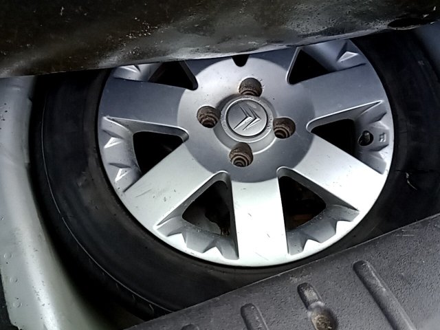 Vehicle_photo_18