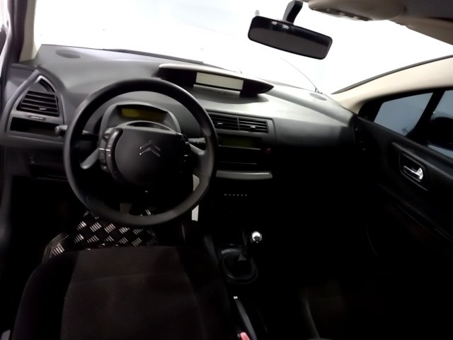 Vehicle_photo_8