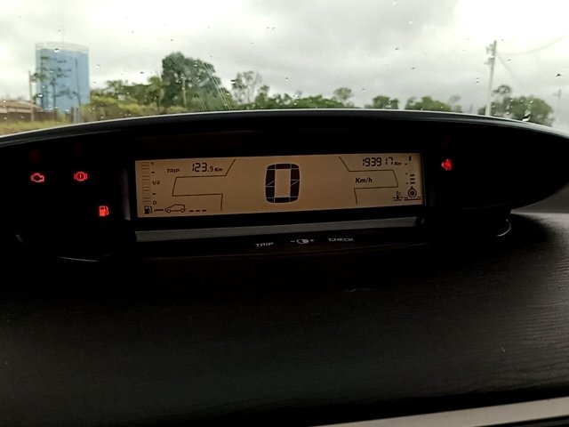 Vehicle_photo_5
