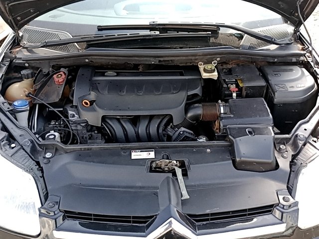 Vehicle_photo_12