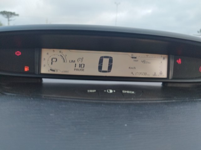 Vehicle_photo_5