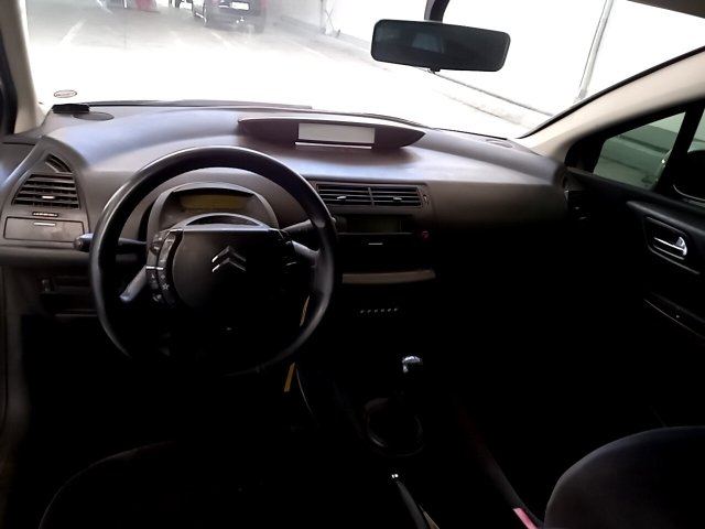 Vehicle_photo_7