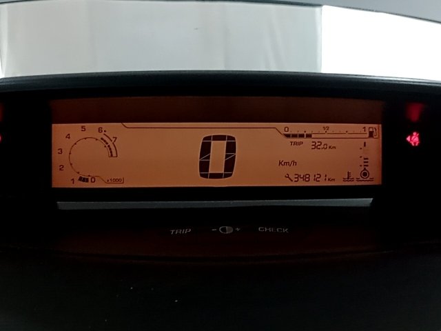 Vehicle_photo_5