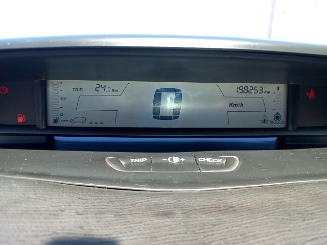 Vehicle_photo_5