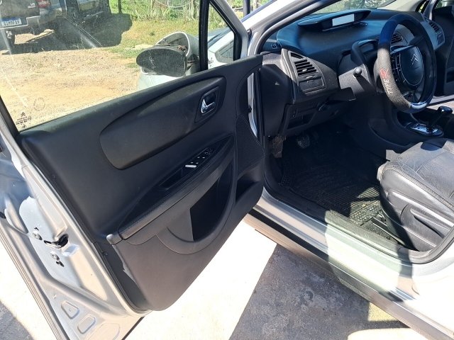 Vehicle_photo_17