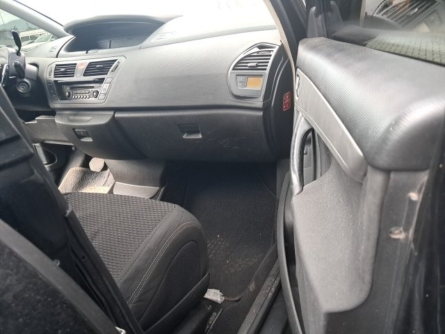 Vehicle_photo_9