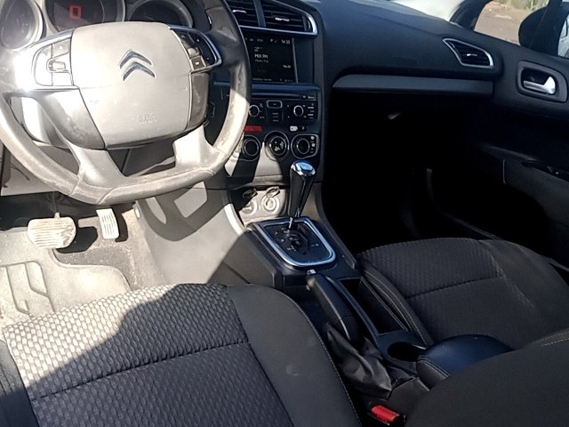 Vehicle_photo_7