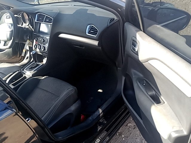 Vehicle_photo_9