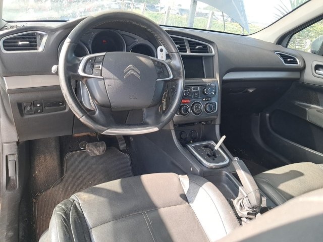 Vehicle_photo_5
