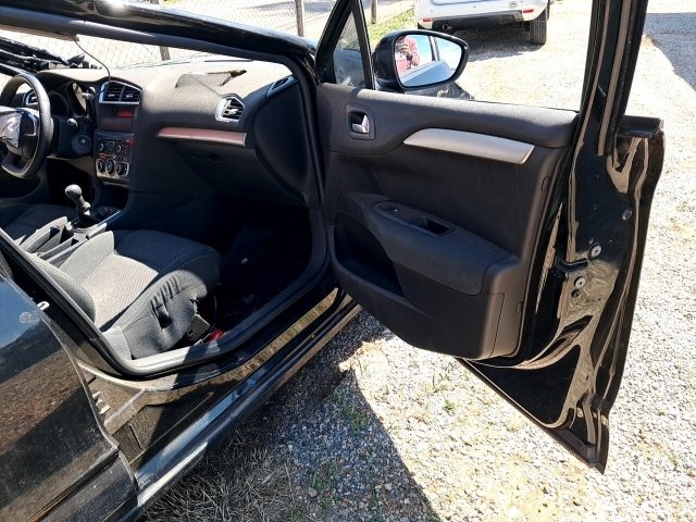 Vehicle_photo_9