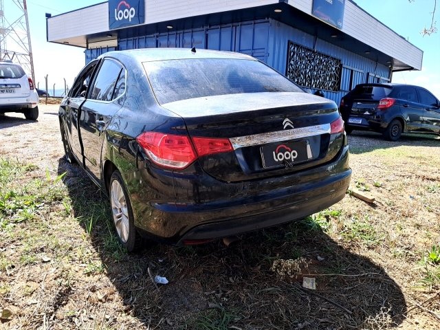 Vehicle_photo_3