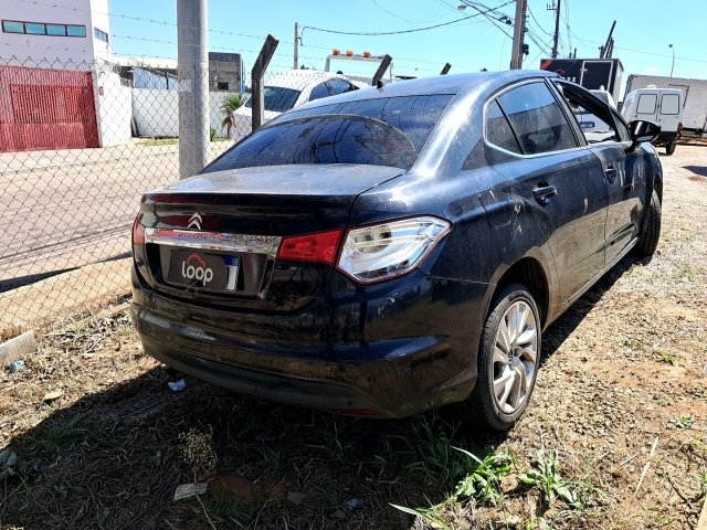 Vehicle_photo_4