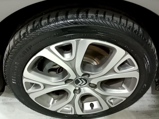Vehicle_photo_13