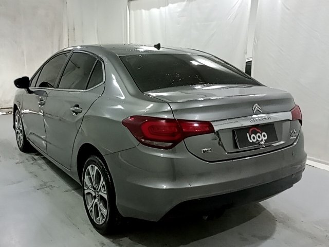 Vehicle_photo_3