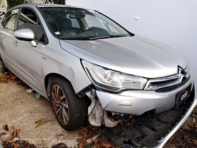 Vehicle_photo_2